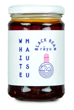 Black Bean Rãyu, krispig chiliolja med svarta bönor & miso, 240 g – White Mausu