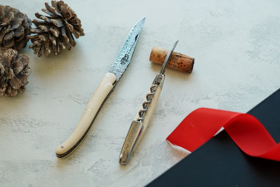Fällkniv och sommelierkniv i mammuthorn, damaskerad - Forge de Laguiole