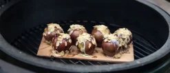 Grillplanka med smak av al - Big Green Egg