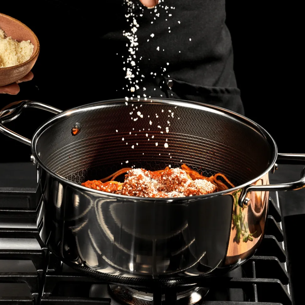 Gryta med lock i rostfritt stål, nonstick, 4,7 L - Hexclad