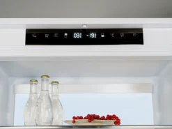 Helintegrerad kyl/frys, 60 cm, 193 hög, sliding - Bertazzoni