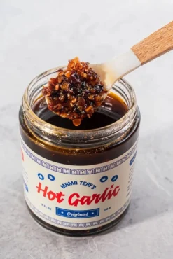 Hot Garlic Chili crisp, 170 g - Mama Teav's