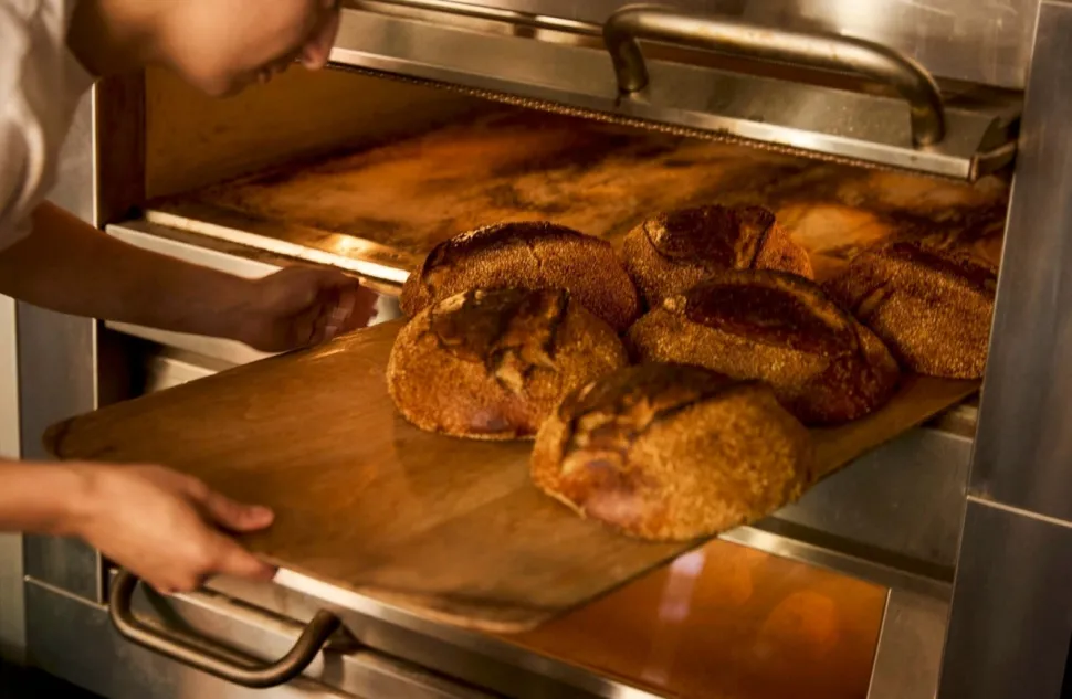 Juno the Bakery - Emil Glaser, Nina Schmiegelow