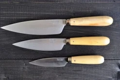Knivset 3 knivar i kolstål och knivrulle - Pallarès