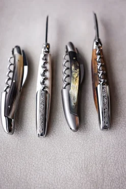 Sommelierkniv av Ben, damaskerad m dekor, Collection - Forge de Laguiole
