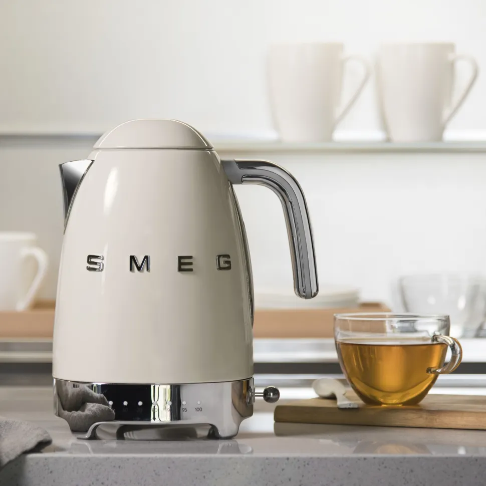 Vattenkokare med temperaturinställning, Creme - Smeg