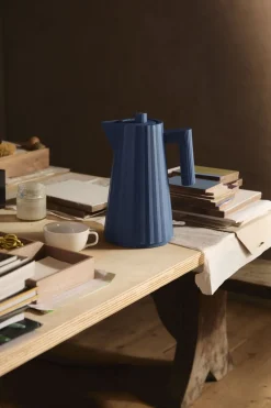Vattenkokare, Plissé, Blå - Alessi - 1,7 liter