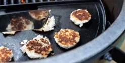 Vändbar grillplatta i gjutjärn, Half Plancha Griddle - Big Green Egg